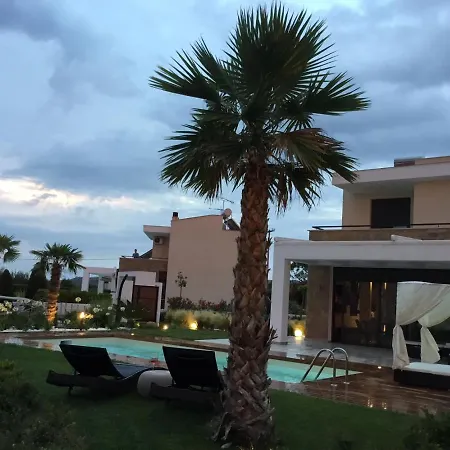 Willa Villa Paradiso - Private Pool, 3 Bdrms, Bbq, Sea View *