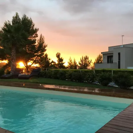 Villa Paradiso - Private Pool, 3 Bdrms, Bbq, Sea View Hanioti