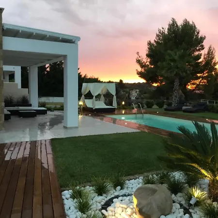 Villa Paradiso - Private Pool, 3 Bdrms, Bbq, Sea View Willa *